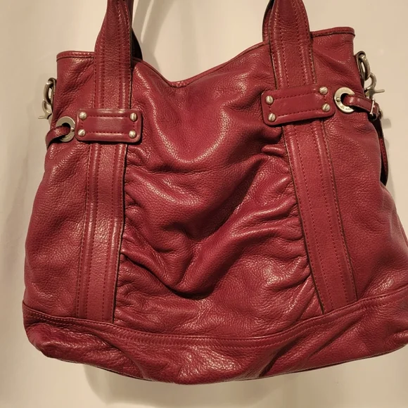 B. Makowsky Deep Red Pebbled Leather Bag EUC Silver Hardware - Picture 4 of 16